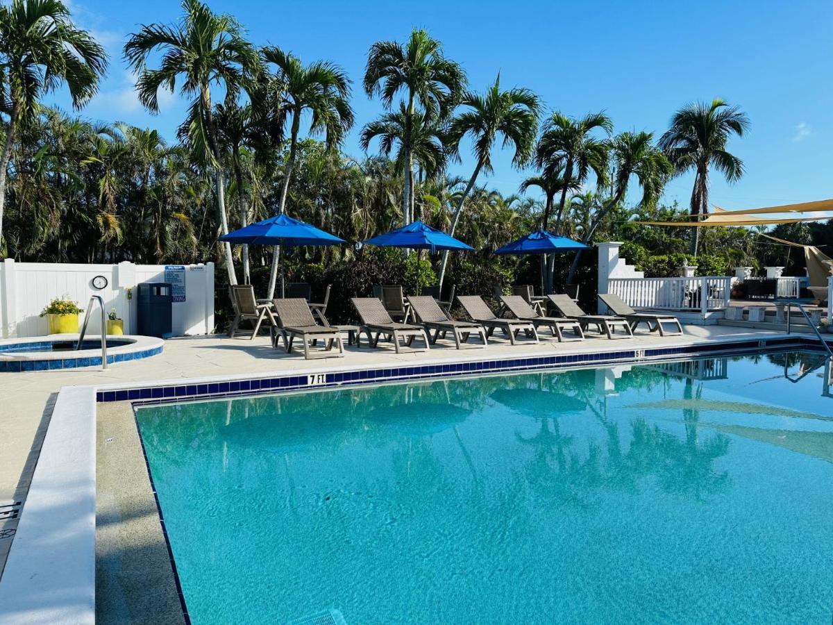 Olde Marco Inn Marco Island Bagian luar foto