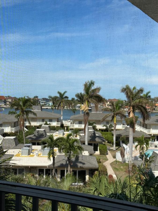 Olde Marco Inn Marco Island Bagian luar foto